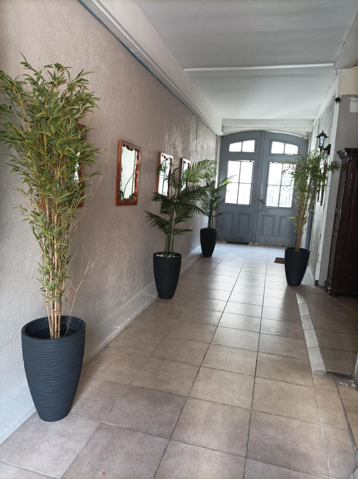 "Belle Etape"-Meuble De Tourisme 3 Etoiles -Residence "Les Logis De Beziers"-Garage Optionnel-Coeur De Ville-Plages A 16Km ! Dış mekan fotoğraf